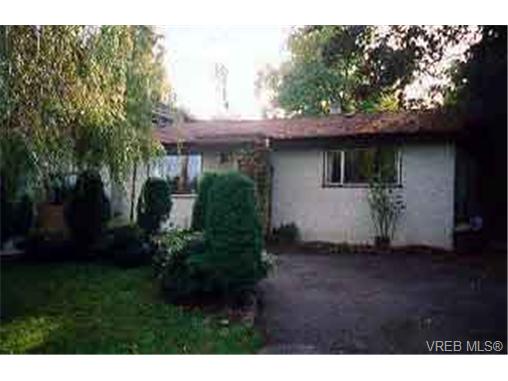 Main Photo: 841 Violet Avenue in VICTORIA: SW Marigold Single Family Detached for sale (Saanich West) : MLS®# 128137