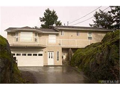 Main Photo: 214 Jamie Place in VICTORIA: La Florence Lake Single Family Detached for sale (Langford) : MLS®# 226631