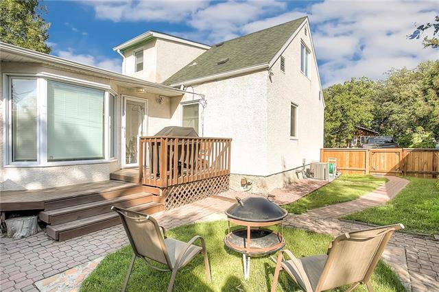 FEATURED LISTING: 116 Sunnyside Boulevard Winnipeg