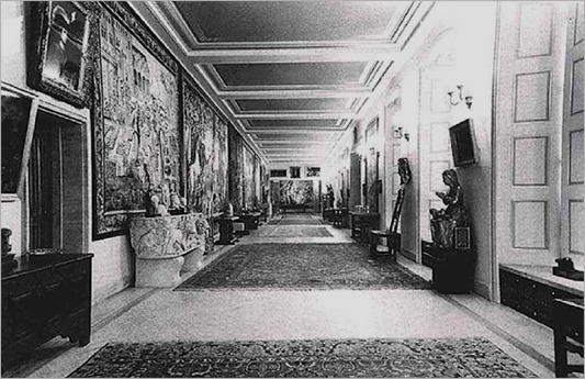 Normal_halls_of_carinhall