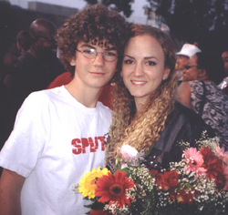 Luiza And Robert - 3c, Male, Readers, Female, Curly hair hairstyle picture