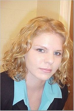 Beth - Blonde, 2b, Wavy hair, Medium hair styles, Readers, Female hairstyle picture