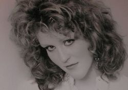 Cat Burch - 2b, Wavy hair, Medium hair styles, Readers, Female hairstyle picture