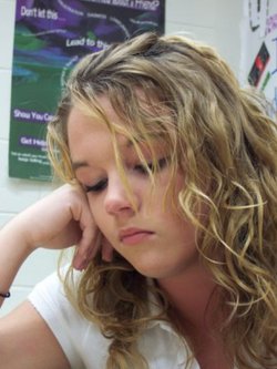 Jamie - Blonde, 2b, Wavy hair, Medium hair styles, Readers, Teen hair hairstyle picture