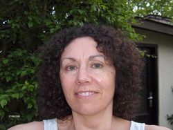 Allie - Brunette, 3b, Medium hair styles, Readers, Female, Curly hair hairstyle picture