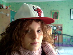 Robyn - Redhead, 2b, Wavy hair, Medium hair styles, Readers, Curly hair, Teen hair hairstyle picture