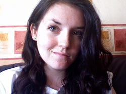 Catriona - Brunette, 2b, Wavy hair, Long hair styles, Readers, Female hairstyle picture