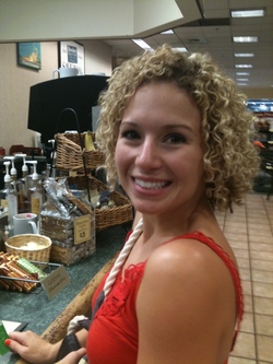 Short n' Layered - Blonde, 3b, Short hair styles, Medium hair styles, Readers, Female, Curly hair, Adult hair, Spiral curls, Bob hairstyles, Layered hairstyles hairstyle picture