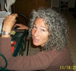 silver 3b curls - 3b, Mature hair, Medium hair styles, Readers, Female, Curly hair, Gray hair, Adult hair, Dreadlocks, Spiral curls, Layered hairstyles hairstyle picture