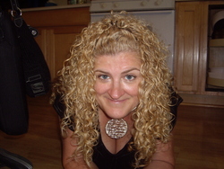 Julie - Blonde, 3b, Long hair styles, Readers, Female, Curly hair hairstyle picture