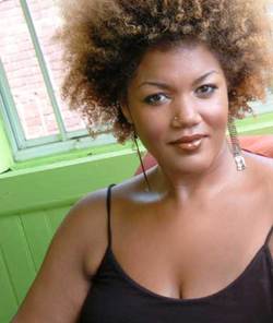 Measha Brueggergosman - Brunette, Celebrities, Medium hair styles, Kinky hair, Female, Curly hair hairstyle picture