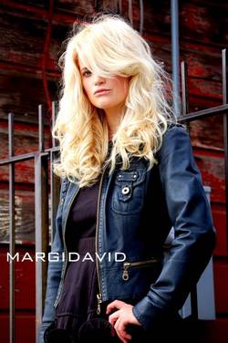 Oribe Beauty - 2a, Blonde, 2b, Wavy hair, Long hair styles, Styles, Female, Adult hair hairstyle picture