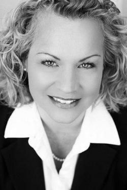 Curly Hollywood Throwback - Readers, 2010 Holiday Photos hairstyle picture
