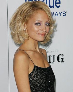Curly bob - Blonde, Medium hair styles, Styles, Female, Curly hair, Adult hair, Bob hairstyles hairstyle picture