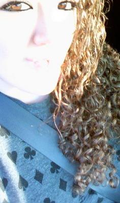 Blinding sunlight! - Brunette, Blonde, 3b, Long hair styles, Readers, Female, Curly hair, Adult hair hairstyle picture