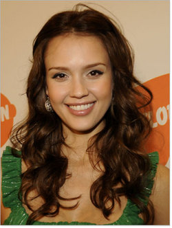 Jessica Alba - Brunette, Celebrities, Long hair styles, Female, Curly hair hairstyle picture