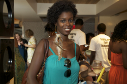 Transitioning Attendant at the Curly Pool Party - Short hair styles, Medium hair styles, Kinky hair, Female, Adult hair, Textured Tales from the Street hairstyle picture