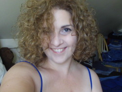 a really good curl day - Blonde, 3b, Medium hair styles, Readers, Female, Curly hair, Adult hair, Spiral curls hairstyle picture