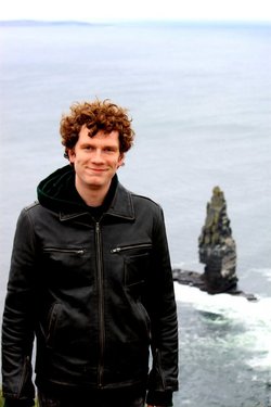 Richard - Male, Readers, Eyes on the Guys hairstyle picture