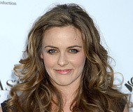 Alicia Silverstone - Blonde, 2b, Celebrities, Wavy hair, Long hair styles, Female, Curly hair hairstyle picture
