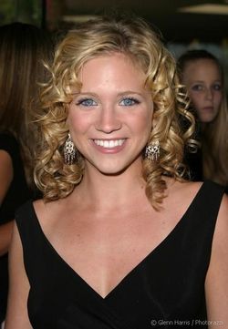 Brittany Snow - Blonde, 2b, 3a, Celebrities, Medium hair styles, Special occasion, Female, Curly hair hairstyle picture