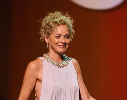 Sharon Stone - Blonde, 2b, Celebrities, Wavy hair, Mature hair, Medium hair styles, Updos, Female hairstyle picture