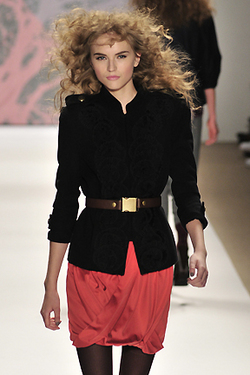 Tibi Fall 2010 - Courtesy of Runway Weekly - Blonde, 3a, Long hair styles, Styles, Female, Curly hair, Adult hair, Prom hairstyles, Formal hairstyles hairstyle picture