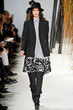 kenzo - paris fashion week 2010 - Wavy hair