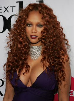 Tyra Banks - Redhead, Redhead, Celebrities, Celebrities, Kinky hair, Kinky hair, Long hair styles, Long hair styles, Weave hairstyles, Hair extensions hairstyle picture