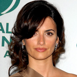 Penelope Cruz - Brunette, Celebrities, Wavy hair, Updos, Long hair styles, Female, Curly hair hairstyle picture