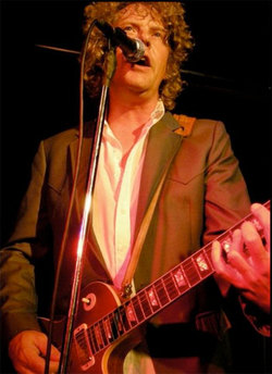 Bass is the Place, Guitar Takes You Far - Male, Readers hairstyle picture
