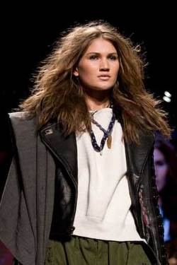 Sebastian - Brunette, Wavy hair, Long hair styles, Styles, Female, Adult hair, Layered hairstyles hairstyle picture
