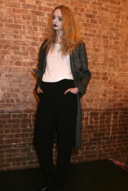 Fashion Week Fall 09 Catherine Holstein - Blonde, 3a, Long hair styles, Female, Curly hair, 2c, Fashion Week, Fall 2009 Collections hairstyle picture