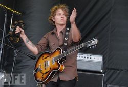 Nate Ryan of the Black Angels Rocks his Curls - Blonde, 3a, Celebrities, Male, Short hair styles hairstyle picture