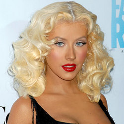 Christina Aguilera - Blonde, 2b, Celebrities, Wavy hair, Medium hair styles, Special occasion, Female, 2c hairstyle picture