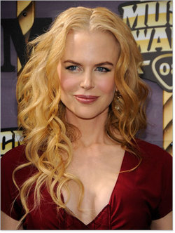 Nicole Kidman - Blonde, Celebrities, Long hair styles, Female, Curly hair, Layered hairstyles hairstyle picture