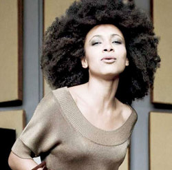 Esperanza Spalding - Brunette, Celebrities, Kinky hair, Long hair styles, Female hairstyle picture