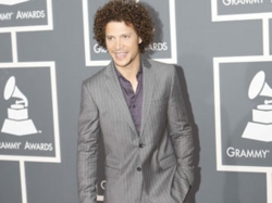 Justin Guarini - Blonde, 3c, Celebrities, Male, Medium hair styles, Curly hair, 2009 Grammy Awards hairstyle picture