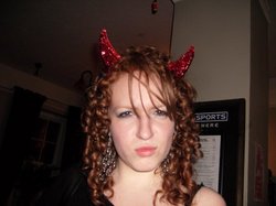happy devil - Redhead, 3a, Medium hair styles, Fall hair, Readers, Female, Curly hair hairstyle picture