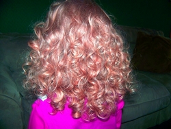 Back of Lilli's hair - Blonde, 3b, Medium hair styles, Kids hair, Readers, Curly hair hairstyle picture