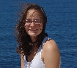 Wavy Curly Hair on a Windy Day - Brunette, 2b, Medium hair styles, Female, Teen hair, Layered hairstyles hairstyle picture