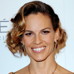 Hilary Swank - Blonde, Celebrities, Wavy hair, Short hair styles, Medium hair styles, Female, Curly hair, Spiral curls, Bob hairstyles hairstyle picture