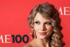 Taylor Swift - Blonde, Celebrities, Long hair styles, Female, Curly hair, Adult hair hairstyle picture