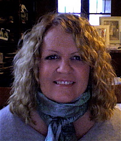 Mads new curls at 50 - 2a, Blonde, 3b, Medium hair styles, Readers, Female, Curly hair hairstyle picture