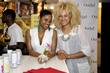 blond voluminous and curly - Medium hair styles