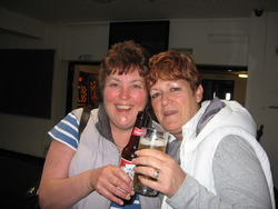 lindas photos 052.JPG -  hairstyle picture