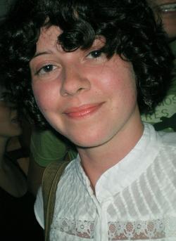 short hair - Brunette, 3b, Short hair styles, Readers, Styles, Female, Curly hair, Adult hair hairstyle picture