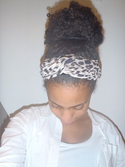 High bun - 3c, 4a, Medium hair styles, Readers, Black hair, Curly kinky hair hairstyle picture