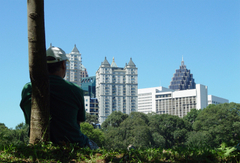 Atlanta_man_park_skyline