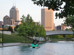 Indianapolis_canal_walk